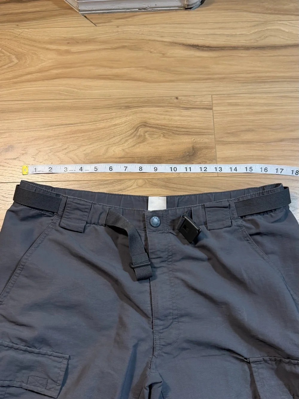 The North Face Men’s Gray Cargo Shorts Nylon Canvas Flat Front Belted Logo